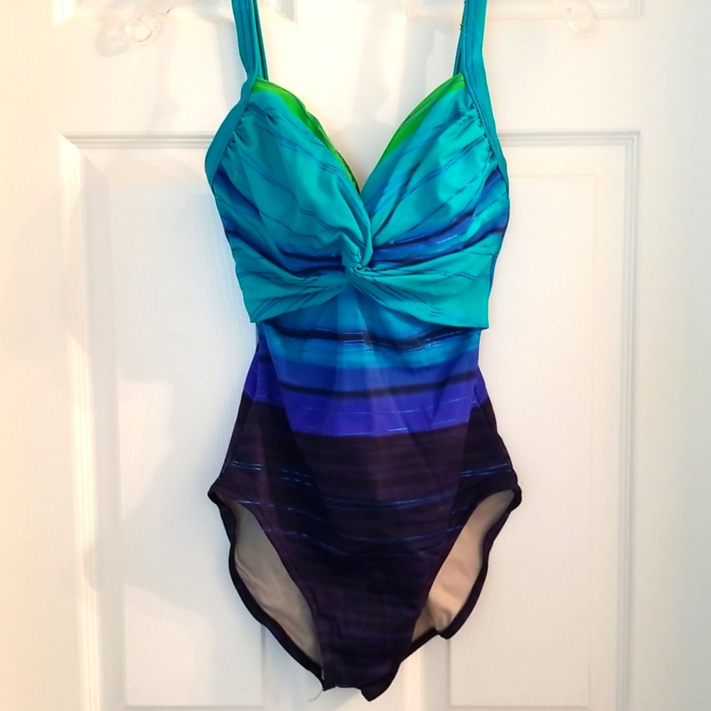 Women's swimsuit